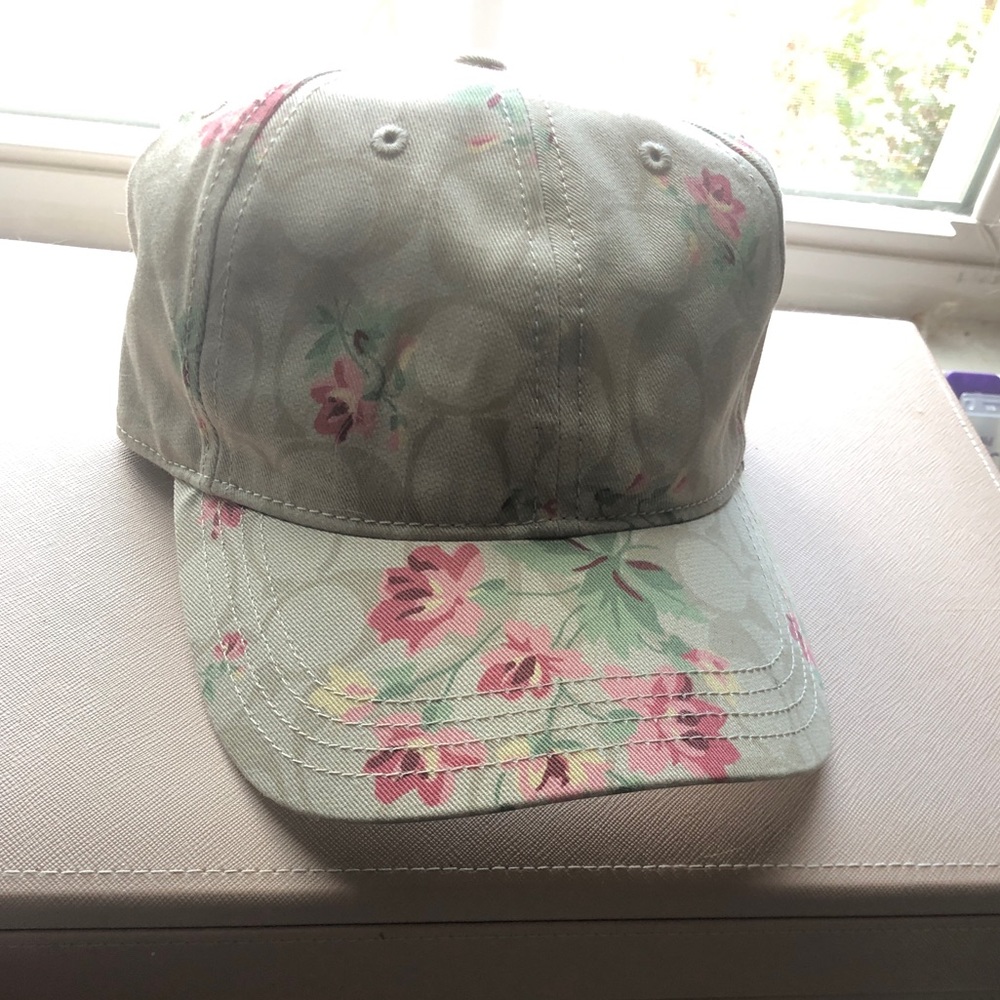 Coach canvas flower signature hat.